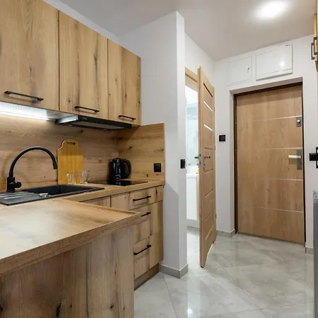 Centrum A * 쿠도바-즈루이